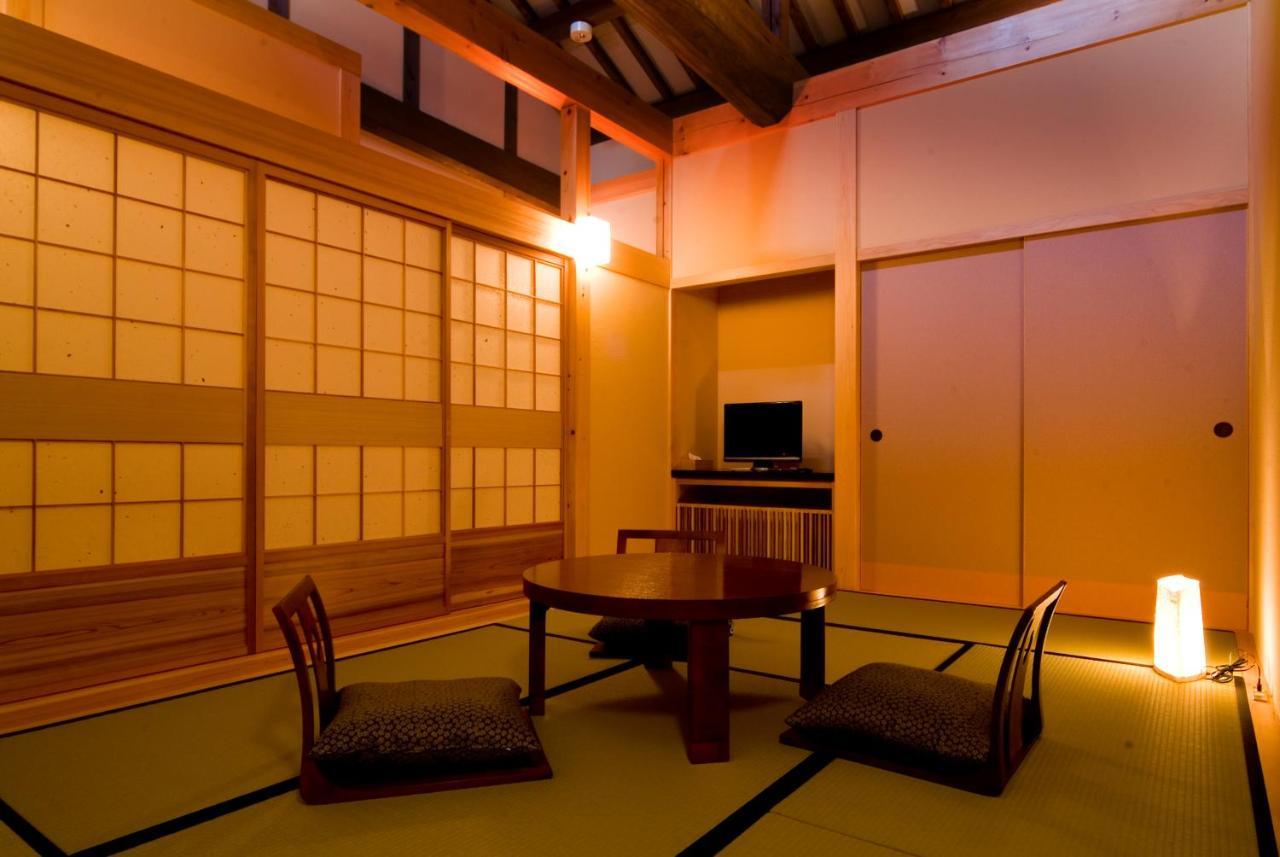 Miyama Ouan Kyoritsu Resort Takayama  Eksteriør billede A traditional Japanese room