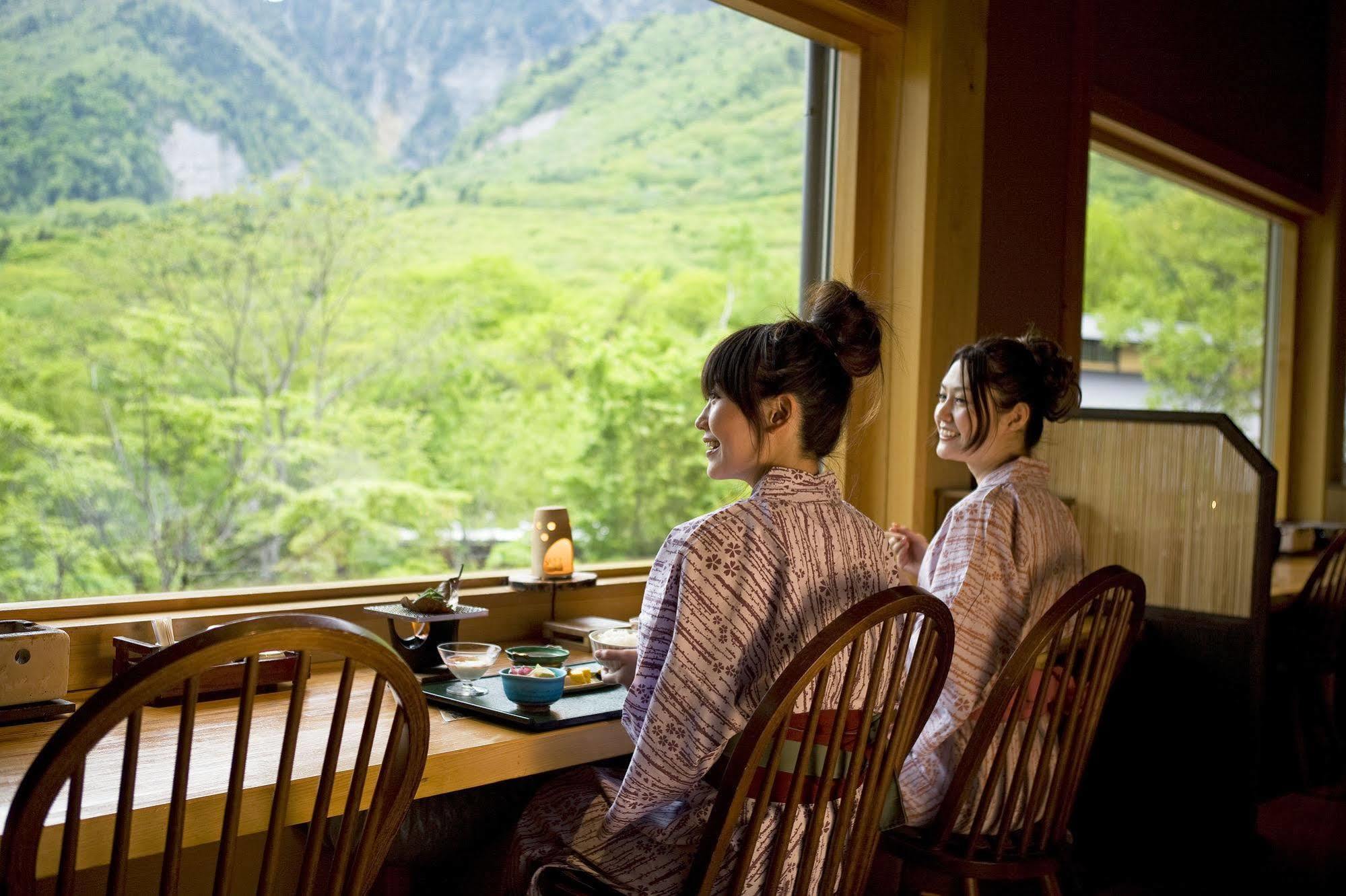 Miyama Ouan Kyoritsu Resort Takayama  Eksteriør billede A view from the dining room